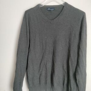 John Ashford V-Neck Gray Sweater
